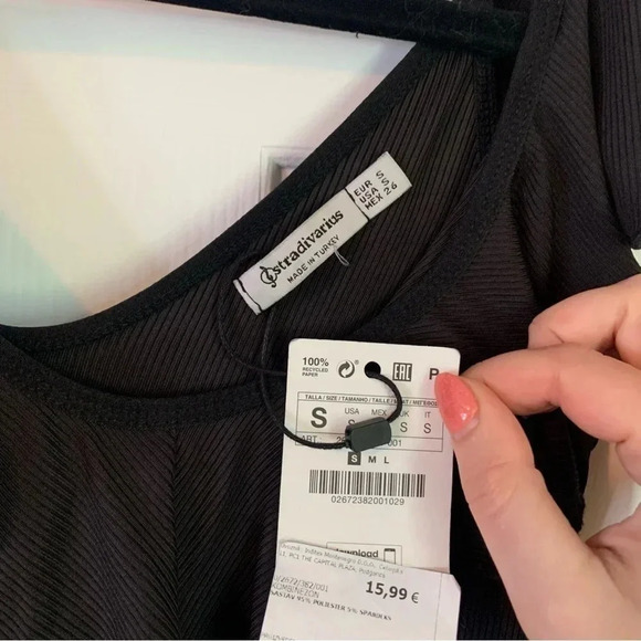 NWT Stradivarius Black Ruffled Detail Bodysuit, size S - Picture 2 of 7